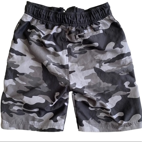 *Bass Pro shop men’s small camouflage swim trunk - Picture 3 of 5